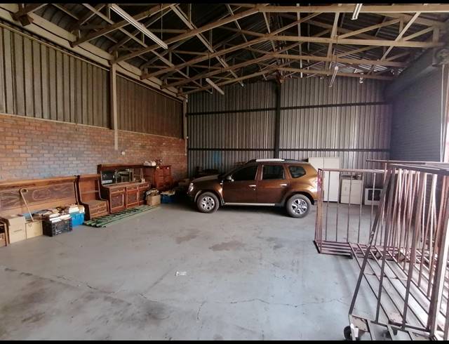 1,335M² WAREHOUSE FOR SALE IN ANDERBOLT